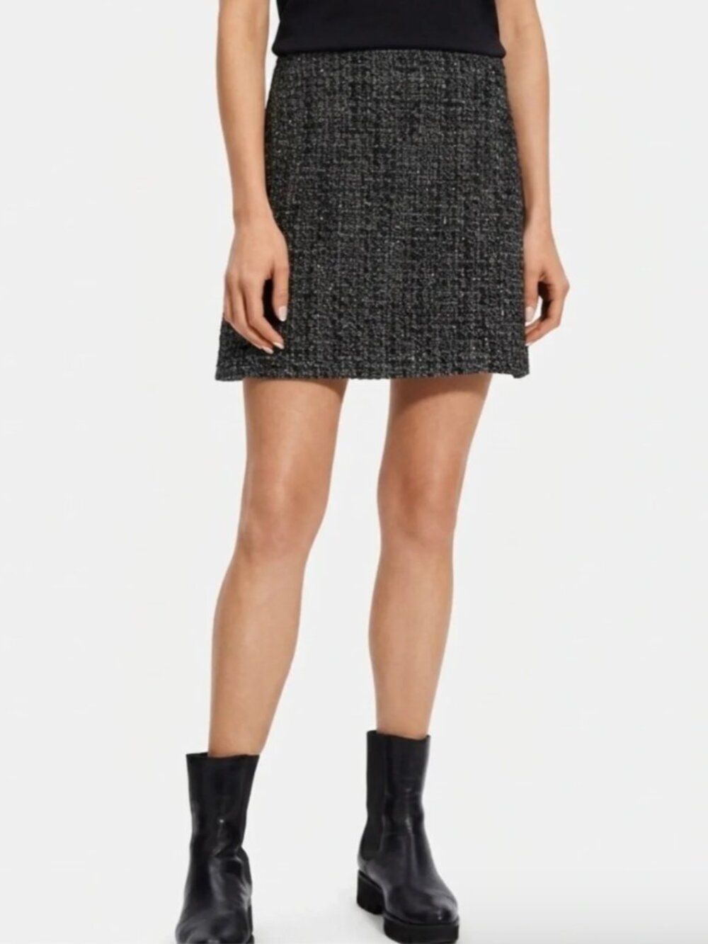 Theory Noelle Tweed Mini Skirt in Black and White - Size 2